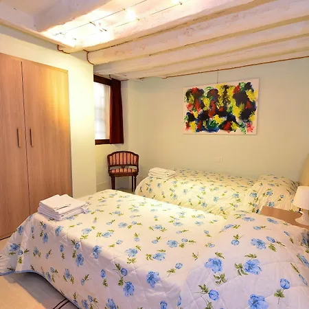 Greta Apartament *